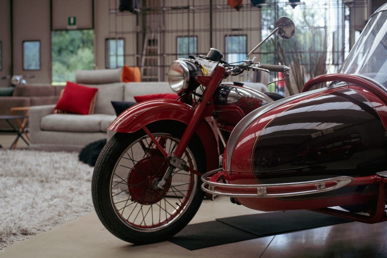 Salone del Mobile e moto d’epoca, il design si rimette in moto